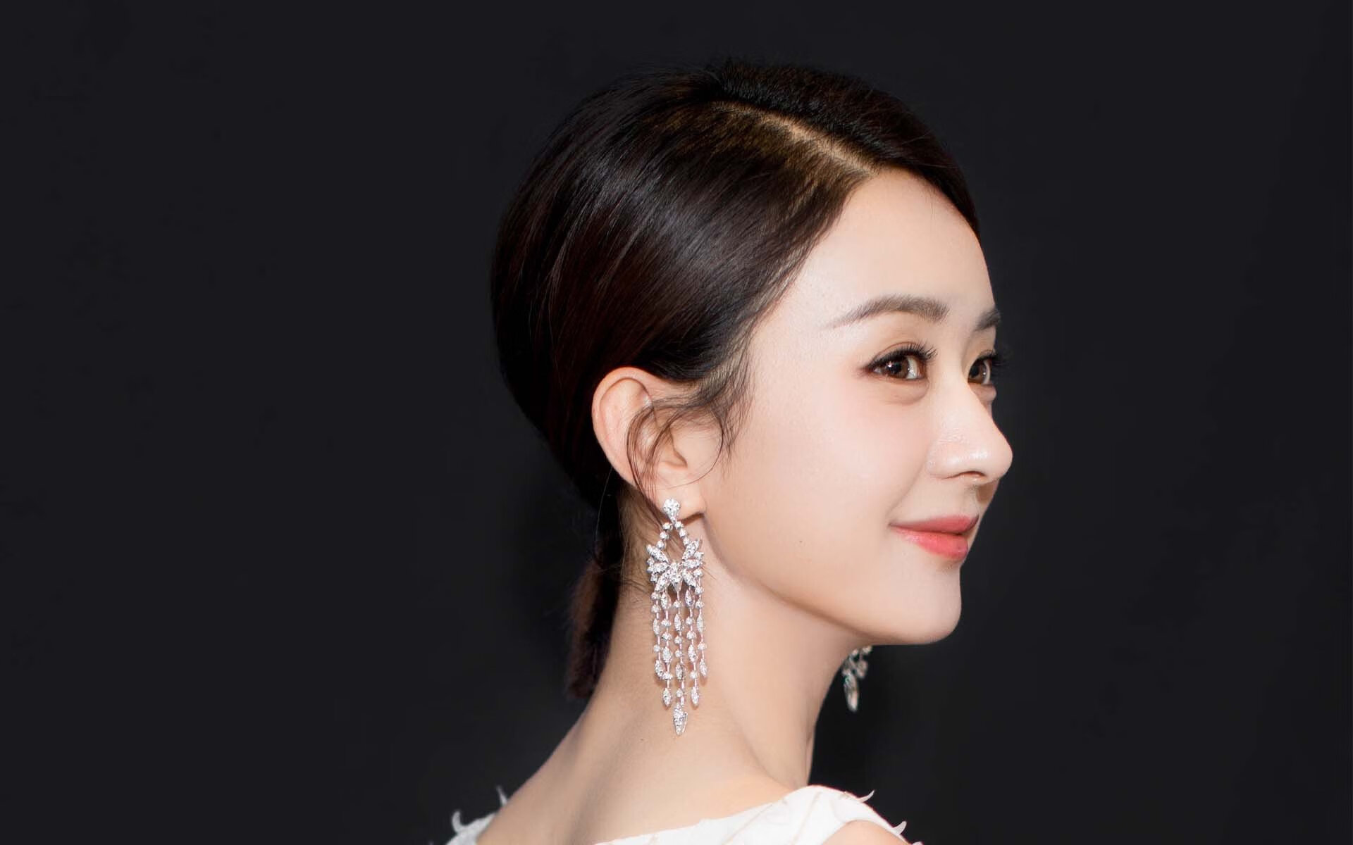 亚冠卫冕冠军再次展现实力，轻松取胜，亚冠的冠军