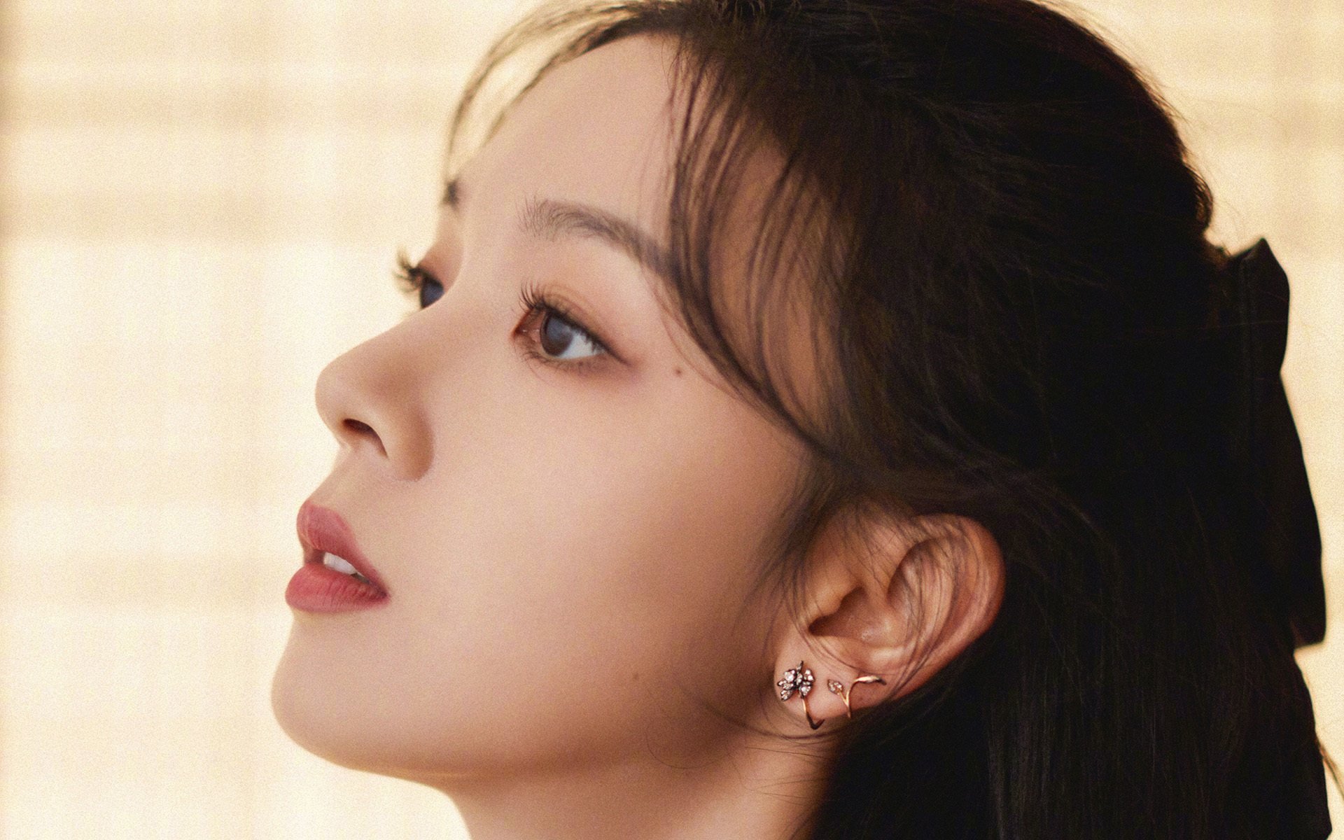 库里透露赛前例行仪式有助放松，库里赛场表现