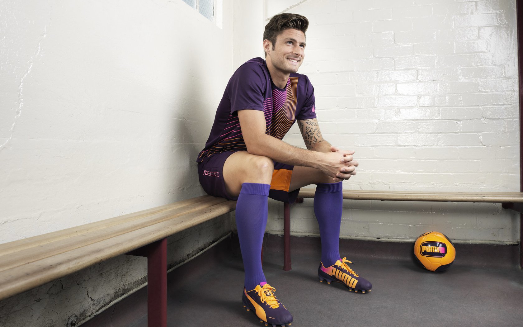 爱游戏体育（AYX）官方APP下载-伊朗男足在巴黎奥运会上展现出强大的团队协作能力，伊朗足球运动员